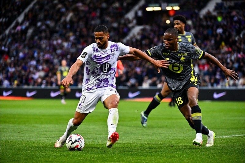 Toulouse gặp khó khi tiếp đón Lille